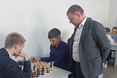 Обновленная школа открылась в Курманаевском районе